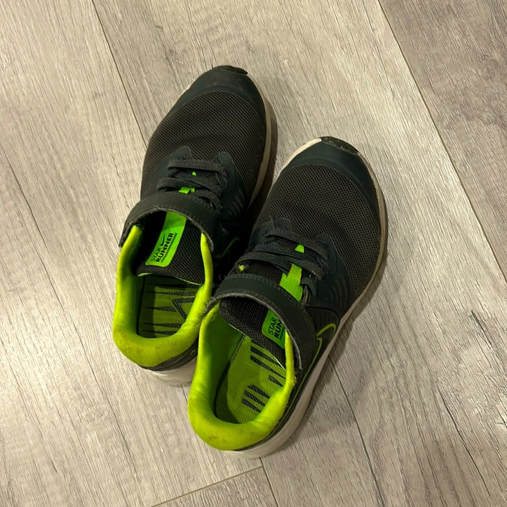 Children’s Nike Shoes US 13C